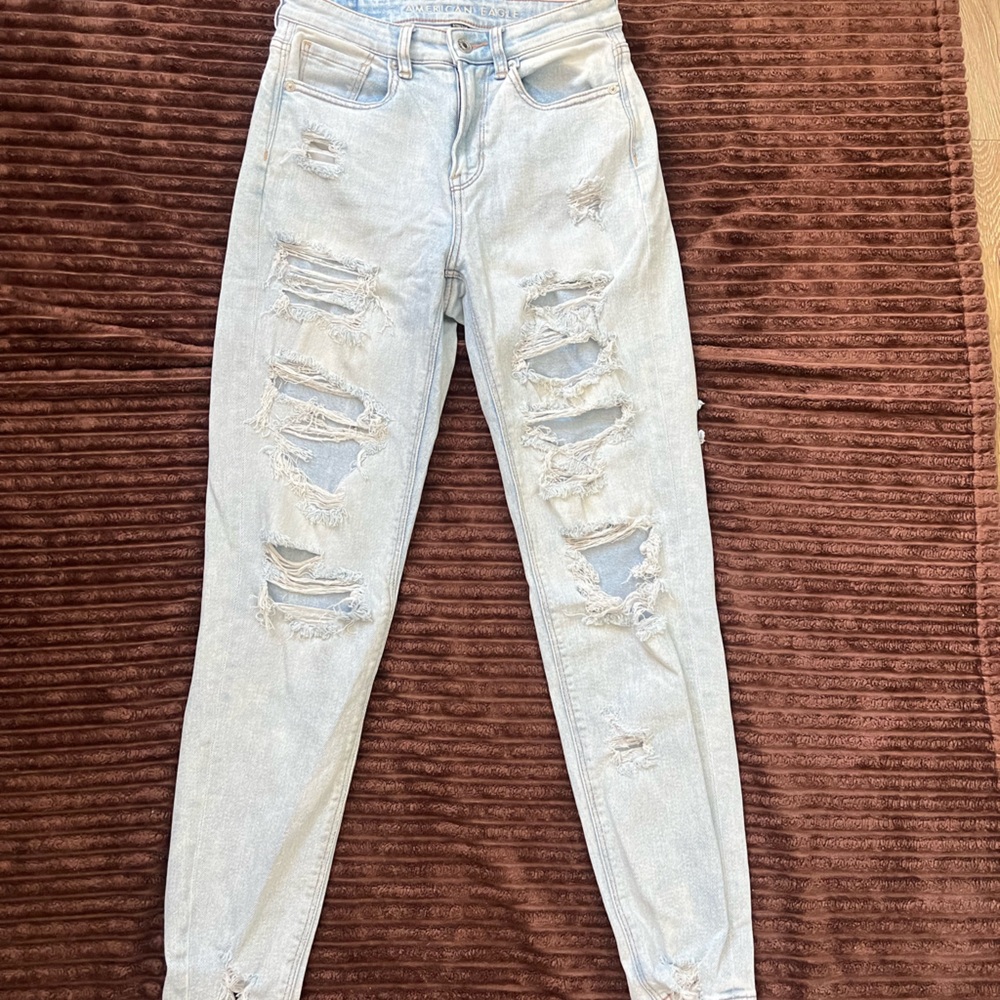 American Eagle Outfitters Light Blue Distressed Jeans